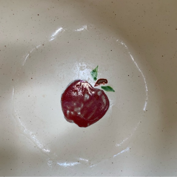 VINTAGE Iandola Ceramic Apple Lidded Jar Bright Red Cookie Leaves and Stem - Picture 4 of 12